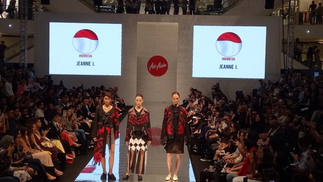 Karya Jeanne Indriani di Kuala Lumpur Fashion Week (Foto: Andari Novianti/kumparan)