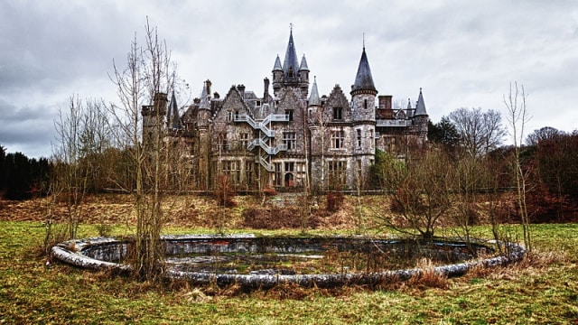 Miranda Castle, Celles, Belgium