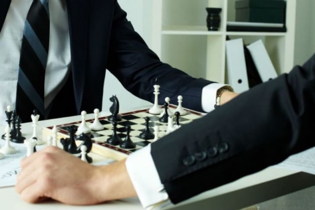 5 Trik Jitu Kalahkan Pesaing Bisnis | kumparan.com