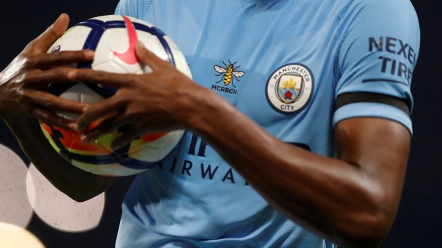Sponsor lengan Manchester City. (Foto: Reuters/Carl Recine)