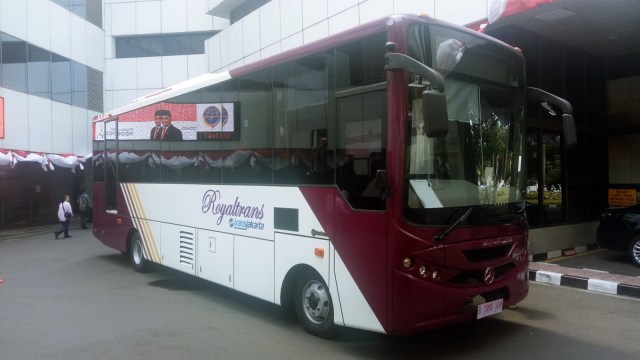 Bus Royal Trans Milik TransJakarta (Foto: Johanes Hutabarat/kumparan)