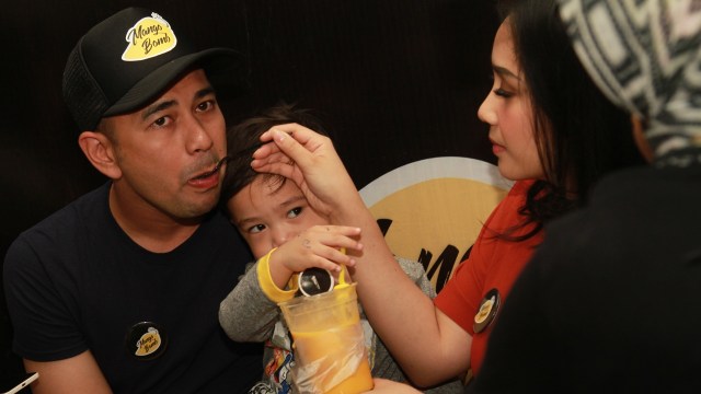 Raffi Ahmad, Nagita dan Rafathar (Foto: Munady)