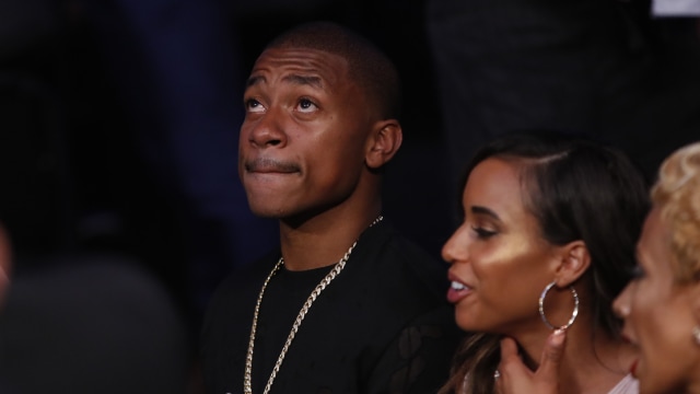 Isaiah Thomas di pertarungan Mayweather. (Foto: REUTERS/Steve Marcus)