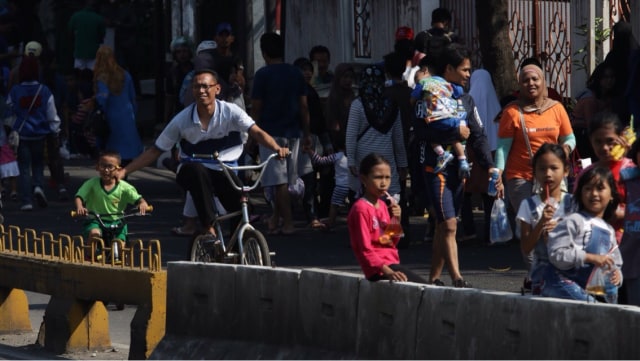 Hari bebas kendaraan bermotor di Mampang. (Foto: Fanny Kusumawardhani/kumparan)