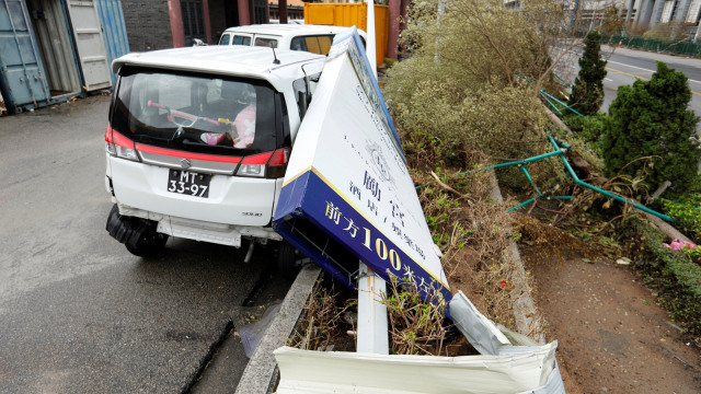 Badai Pakhar hantam Hong Kong. (Foto: REUTERS/Tyrone Siu)