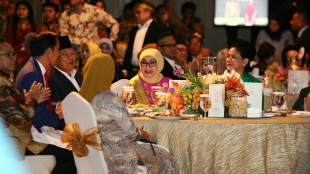 Joko Widodo di Syukuran 50 tahun Pernikahan JK (Foto: Dok. Setwapres)