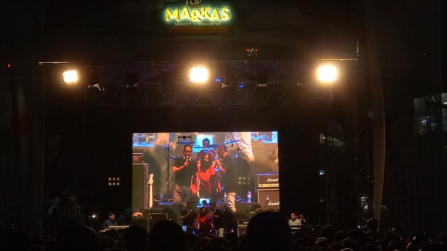 Kahitna saat tampil di panggung Markas 2017 (Foto: Prabarini Kartika/kumparan)