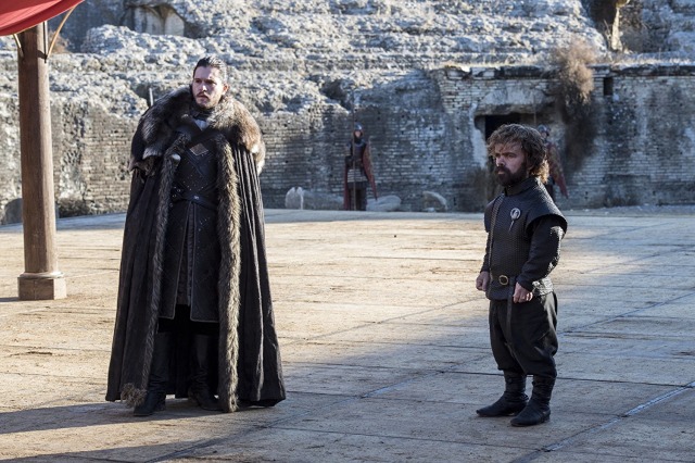 Jon Snow dan Tyrion menghadap Cersei (Foto: HBO)