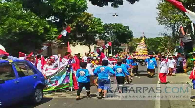 Warga Purwantoro Tutup Hari Kemerdekaan dengan Gelar Pawai Karnaval