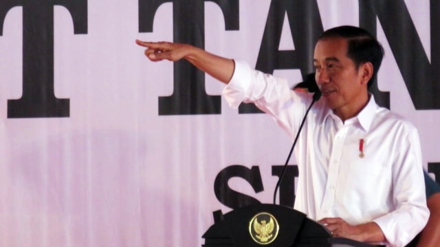 Jokowi di Sukabumi (Foto: Yudhistira Amran Saleh/kumparan)
