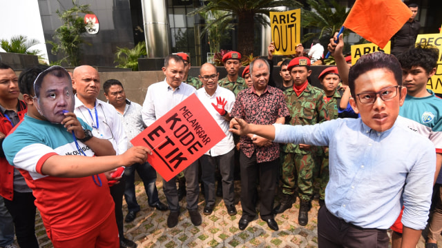 Aksi teatrikal menuntut pemecatan Dirdik KPK (Foto: Antara/Akbar Nugroho Gumay)