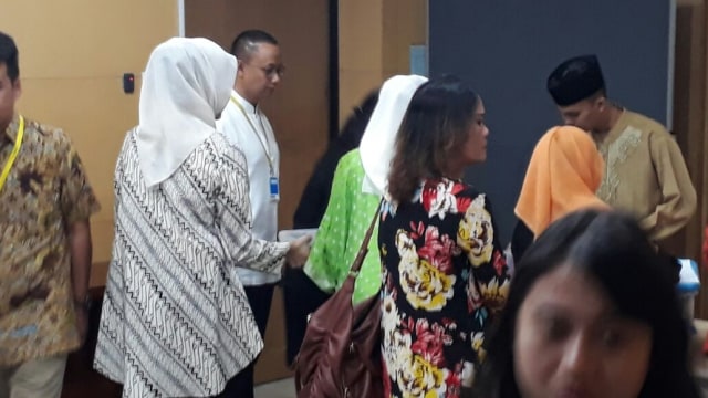 Keluarga Siti Masitha di KPK (Foto: Johanes Hutabarat/kumparan)