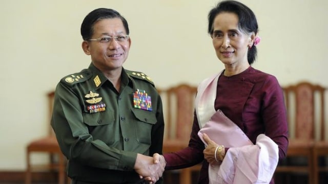 Jenderal Min Aung Hlaing dan Suu Kyi. (Foto: REUTERS)