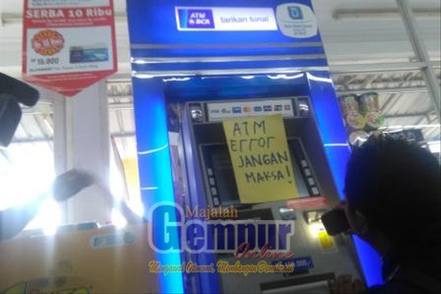 Kartu Ditelan Mesin ATM BCA Jember, Jutaan Uang Nasabah Raib 