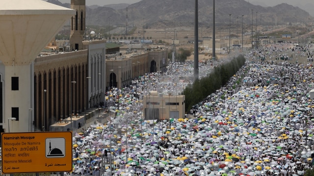 Jemaah haji di Makkah. (Foto: Reuters/Suhaib Salem)