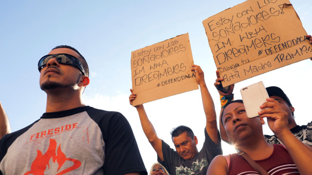 Demo DACA di San Diego, California. (Foto: REUTERS/John Gastaldo)
