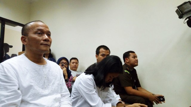 Sidang Perdana Iwa K di PN Tangerang (Foto: Prabarini Kartika/kumparan)