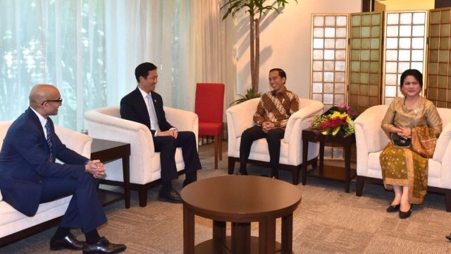 Jokowi dan Iriana tiba di Singapura. (Foto: Biro Pers Setpres)