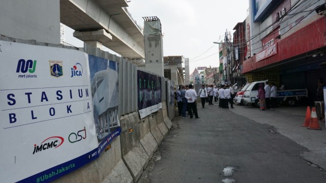 Suasana pelaksanaan penertiban lahan akibat MRT (Foto: Aditia Noviansyah/kumparan)