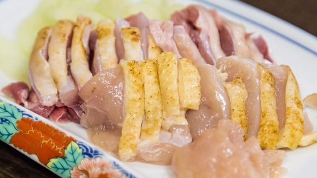 Chicken Sashimi (Foto: Instagram/@943thedrive )
