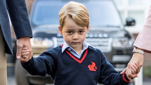 Hari Pertama Pangeran George Masuk Sekolah (Foto: REUTERS/Richard Pohle)