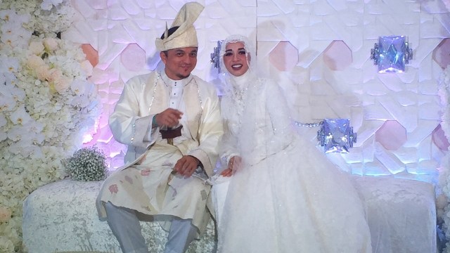 Pernikahan Bella dan Engku Emran (Foto: Instagram @faisalnasimuddin)