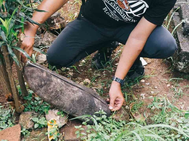 Merawat Kuningan dalam Ingatan (4)