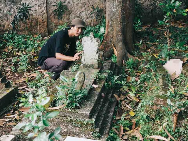 Merawat Kuningan dalam Ingatan (5)