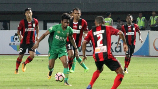 Laga  Persipura Foto: Media Bhayangkara FC.