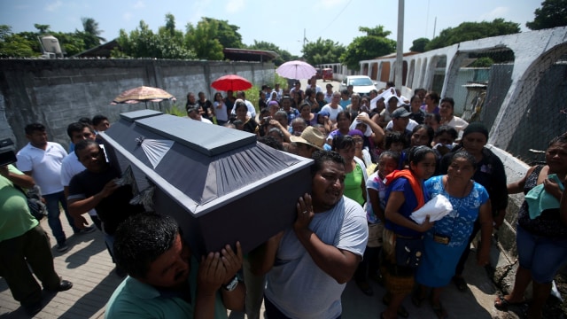 Korban tewas gempa Meksiko siap dimakamkan (Foto: REUTERS/Edgard Garrido )