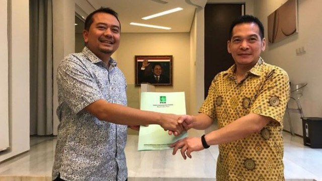 PKB serahkan SK dukungan utk Ridwan Kamil (Foto: Dok. PKB)