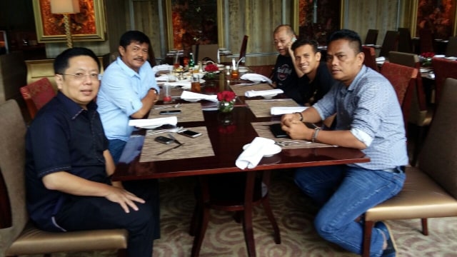 Saat pertemuan Egy dengan manajemen Bali United. (Foto: Istimewa)