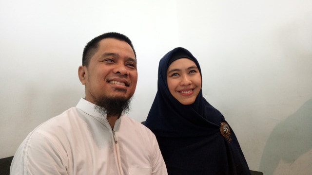 Oki Setiana Dewi dan suami. (Foto: Prabarini Kartika/kumparan)