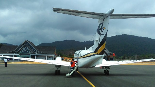 Bandara Letung di Kab. Kepulauan Anambas (Foto: Dok. Djoko Setijowarno)