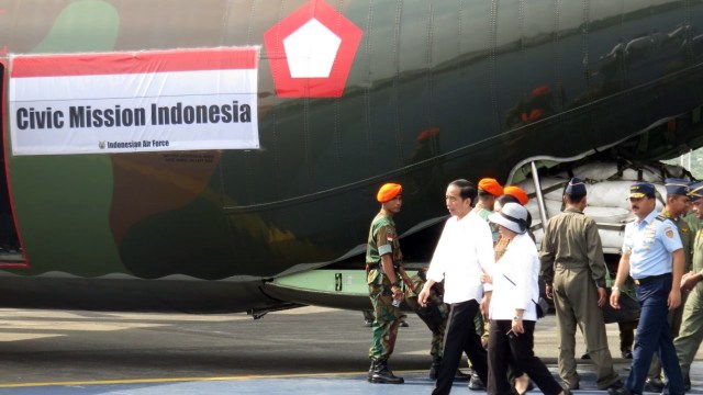 Jokowi melepas bantuan untuk Rohingya (Foto: Yudhistira Amran Saleh/kumparan)
