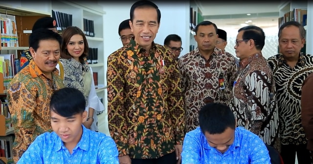 Najwa Shihab mendampingi Jokowi di Perpusnas (Foto: Dok. Najwa Shihab)