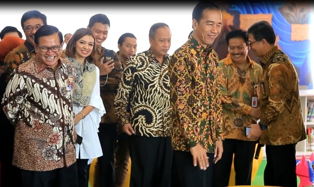 Najwa Shihab mendampingi Jokowi di Perpusnas (Foto: Dok. Najwa Shihab)