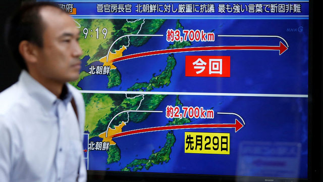 Misil Korea Utara yang melewati Jepang (Foto: REUTERS/Issei Kato)