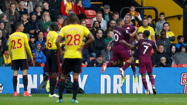 Para penggawa City merayakan gol atas Watford. Foto: REUTERS/Darren Staples