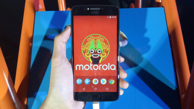 Motorola Moto E4 Plus. (Foto: Jofie Yordan/kumparan)