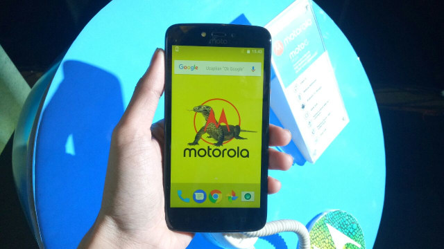 Motorola Moto C Plus. (Foto: Jofie Yordan/kumparan)