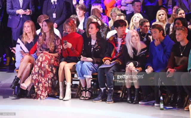 Hadiri London Fashion Week, Chanyeol "EXO" Bikin Heboh!  (4)