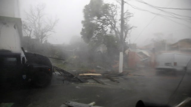 Badai Maria di Puerto Rico (Foto: Reuters / Carlos Garcia Rawlins)