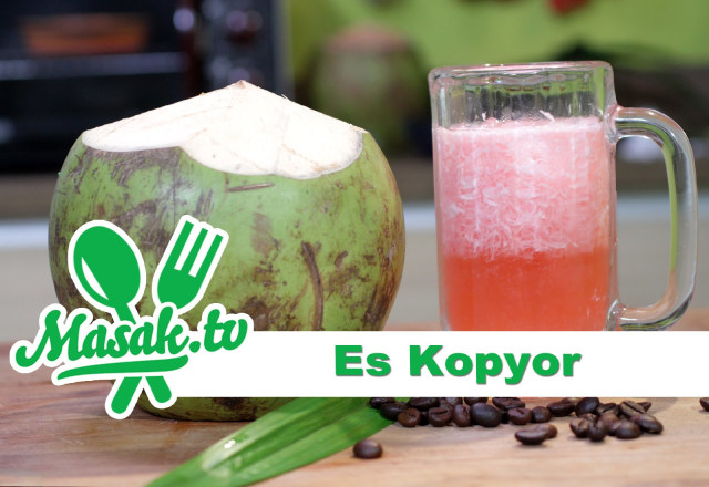 Aneka Minuman Dingin Sederhana: Es Kopyor