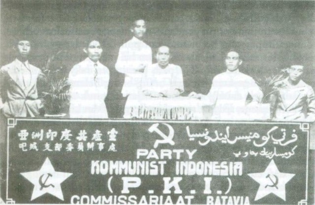 Kelakar Kebangkitan Komunisme