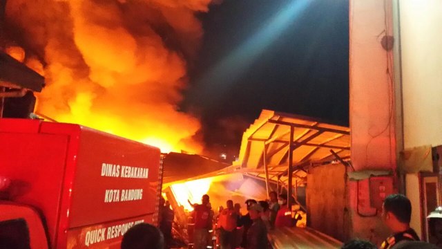 Kebakaran di Sandang Jaya, Bandung (Foto: Dok. DKPB Kota Bandung)