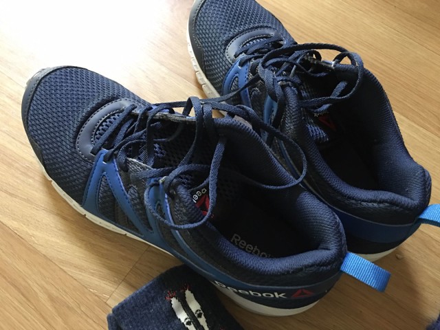 Pilihlah sneakers yang nyaman (Foto: dok: Aji Surya)