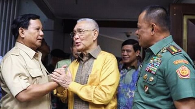 Pertemuan Prabowo, Try Sutrisno, dan Panglima TNI  (Foto: Aprilandika Pratama/kumparan)