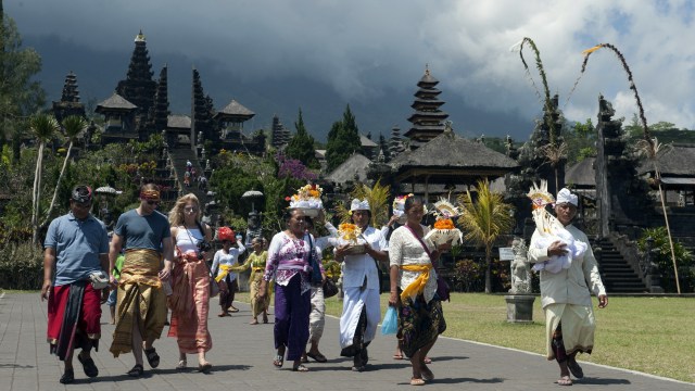 Pura Besakih di Kaki Gn Agung, Karangasem, Bali (Foto: Nyoman Budhiana/Antara)