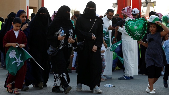 Perempuan diizinkan masuk stadion di Arab Saudi (Foto: Reuters/Faisal Al Nasser)